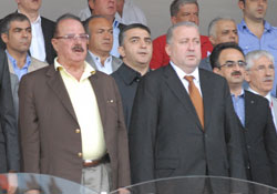 Yılmaz ve Cavcav birlikte izledi