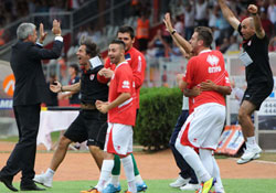 Yunus Hoca böyle sevindi...