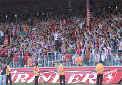 Taraftara teşekkür etti