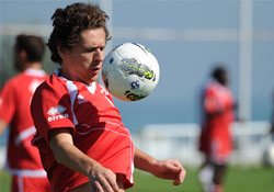 Bülent çok çalışıyor