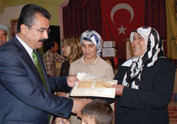 Okudu yazdı, makineyi kazandı