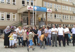 Okulun idarecileri değişti veliler tepki gösterdi