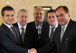 Bakan Kılıç tebrik etti-