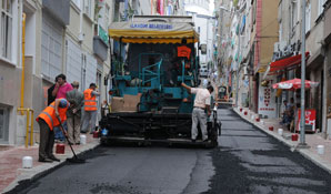 Gürbüz Sokağa 250 ton asfalt