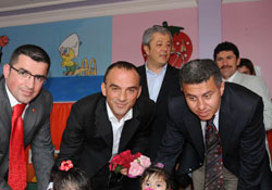 Öztürk'ler engellileri Unutmadı