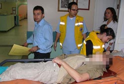 Otomobil TIR'a çarptı: 4 yaralı