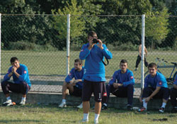 Armağan gazeteciliğe özenirse