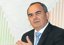 Lütfen kemerlerinizi çözmeyin fırtına arkadan geliyor