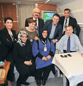 İclal Aydın ilk kez Başbakan'ın uçağına bindi