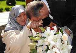 Başbakan Erdoğan'ın annesi vefat etti