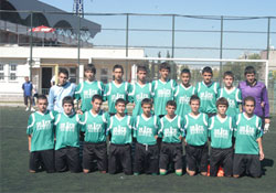 Karşıyaka oynamadan kazandı