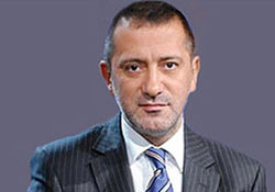 Altaylı eleştirilere öyle bir örnek verdi ki...