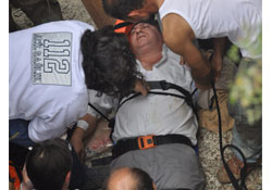 Acılar içindeki işçi böyle kurtarıldı