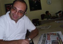 Paris'te pankart açarım