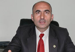 ''Birilerinin çeşmesine su taşıyorlar''