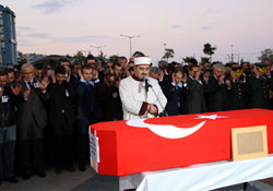 HERYER CENNET KOKUYOR