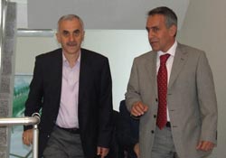 Kaya, Bektaş'ın konuğu