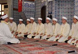 Hafızlar diplomalarını aldı