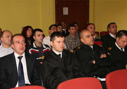 Balıklara üreme şansı verilmiyor!