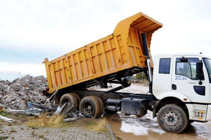 Depremin enkazı Van Gölü'ne