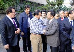 Demir taziyeleri kabul etti