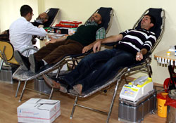 Depremzedeler için kan bağışı