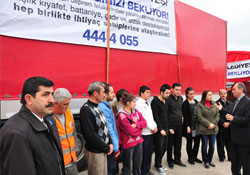 4 kamyon dolusu yardım gitti