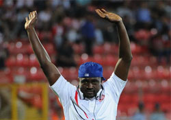 Zenke gol sözü verdi