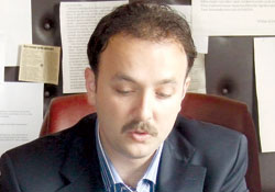 Akçagöz istifa etti