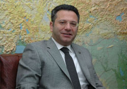 Vali'den bereketli kutlama