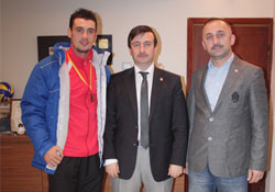 Kick-boksta Dünya üçüncüsü oldu