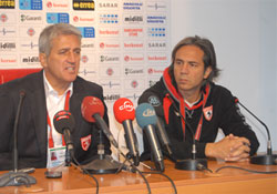 Aralarına kara kedi mi girdi?