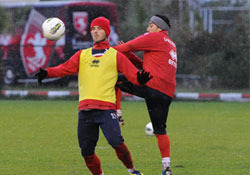 Futbolcular hırs küpü