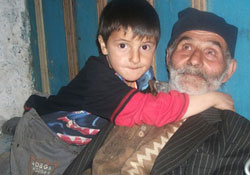 Küçük dev adam