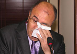 GÖZYAŞLARINA BOĞULDU
