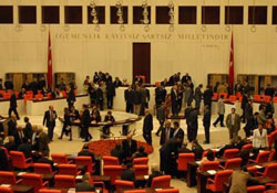 MİLLETVEKİLLERİ 'EV'LENİYOR..!