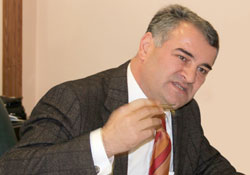 Sosyal projelere hassasız