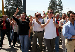 Lastikte grev kararı