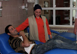 Atilla Taş kan verdi