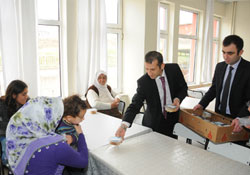 Genç'ten yaşlılara aşure