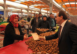 Başkandan pazar esnafına söz