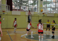 Voleybolun kalbi İlkadım'da atıyor