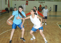 Genç basketbolcular iddialı