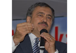 Bakandan CHP'li belediyelere ağır sözler