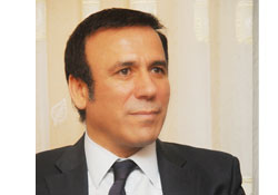 Gazeteciler bizim yol arkadaşımız