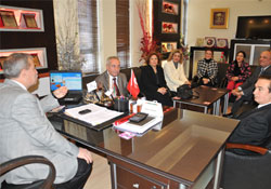 Sanatın ve sanatçının her zaman yanındayız