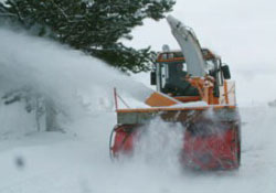 Kar yolları kapadı, okullar birgün tatil
