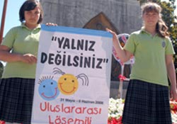 Lösemili çocuklar için yürüdüler