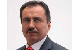 Önce gözünü bağladılar