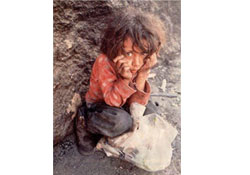 Gittikçe yoksullaşıyoruz